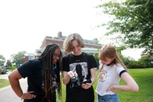UMW Humanities Symposium Showcases Undergraduate Research on Eye-Tracking, Phonology, AI