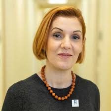 25 Higher Ed Influencers to Follow in 2026