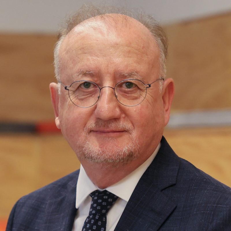 Muhi̇tti̇n Gökmen
