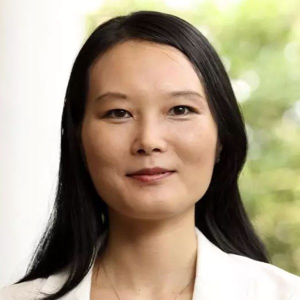 Portrait of Haiyeng 'Helen" Shen of UVA