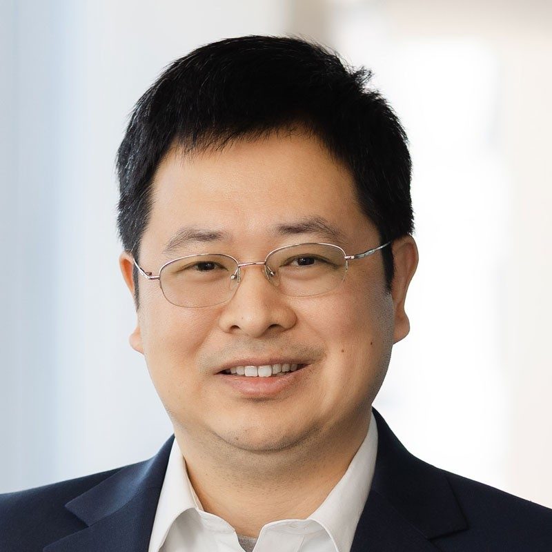 Portrait of Yi Shi of CCI and Virginia Tech