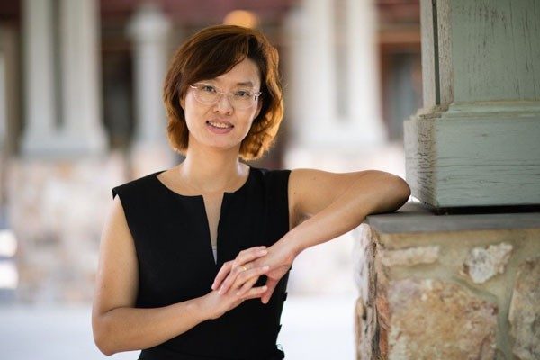 Environmental portrait of Daphne Yao of Virginia Tech